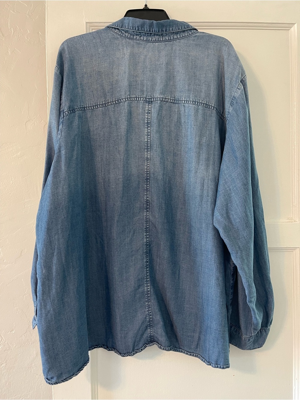 Cloth & Stone Chambray Button-Up Shirt - Blue - Picture 3 of 5